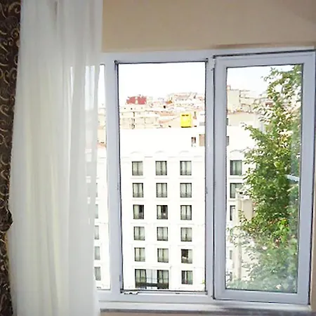 57 Taksim Harbiye Апарт-отель