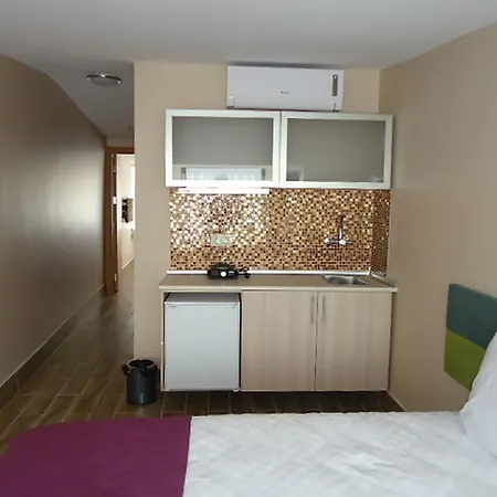 57 Taksim Harbiye מלון דירות 3*